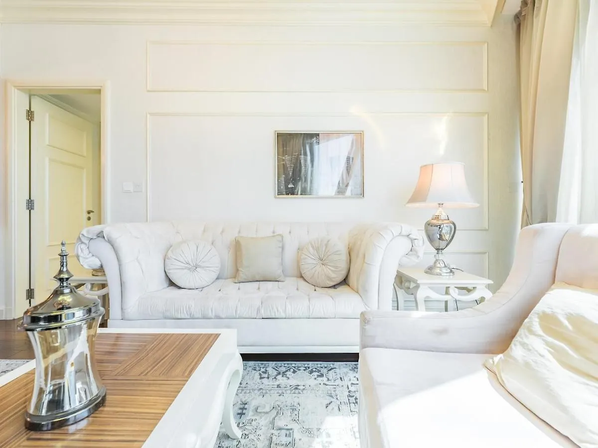 Apartment Luxury Spacious Condo In The Iconic Park Towers Dubai