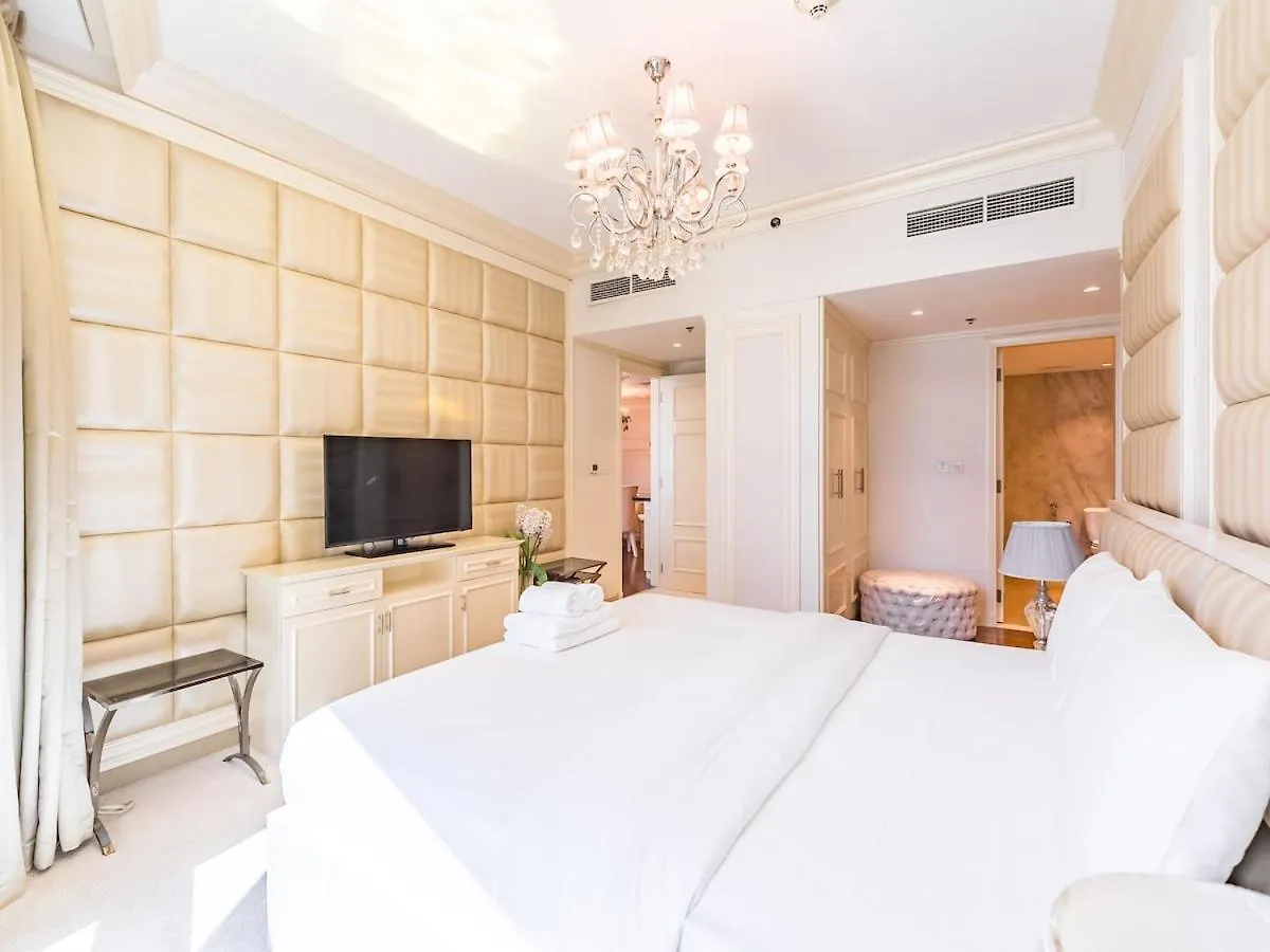 Apartment Luxury Spacious Condo In The Iconic Park Towers Dubai