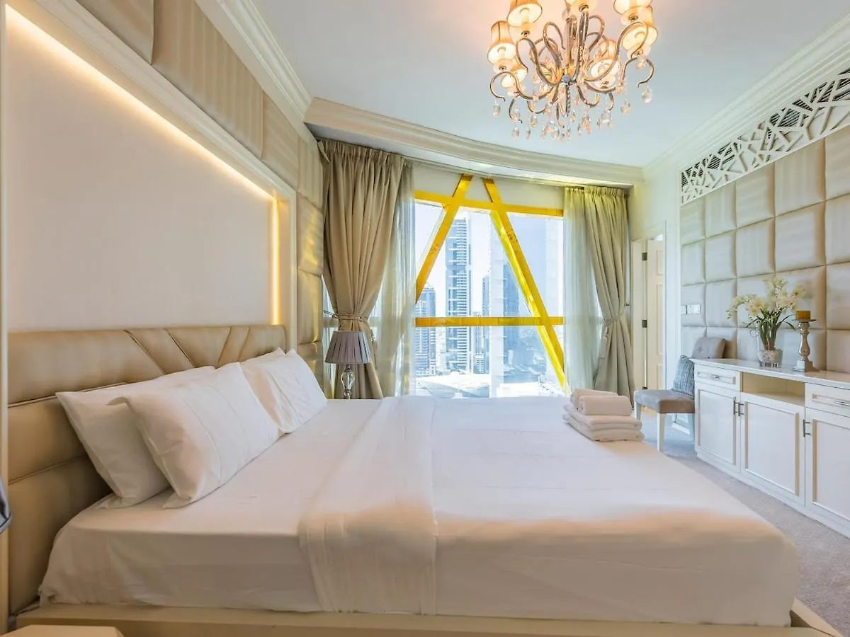 Apartment Luxury Spacious Condo In The Iconic Park Towers Dubai United Arab Emirates