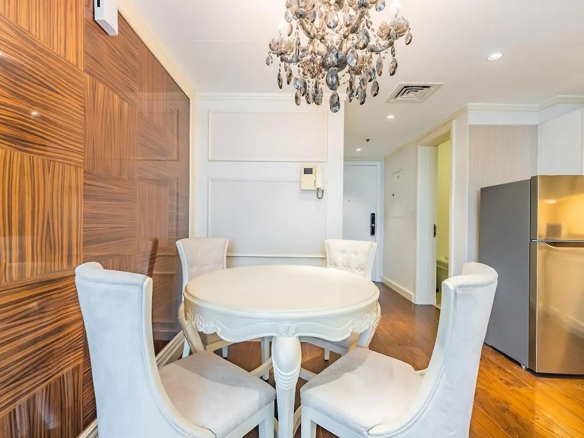 Apartment Luxury Spacious Condo In The Iconic Park Towers Dubai United Arab Emirates
