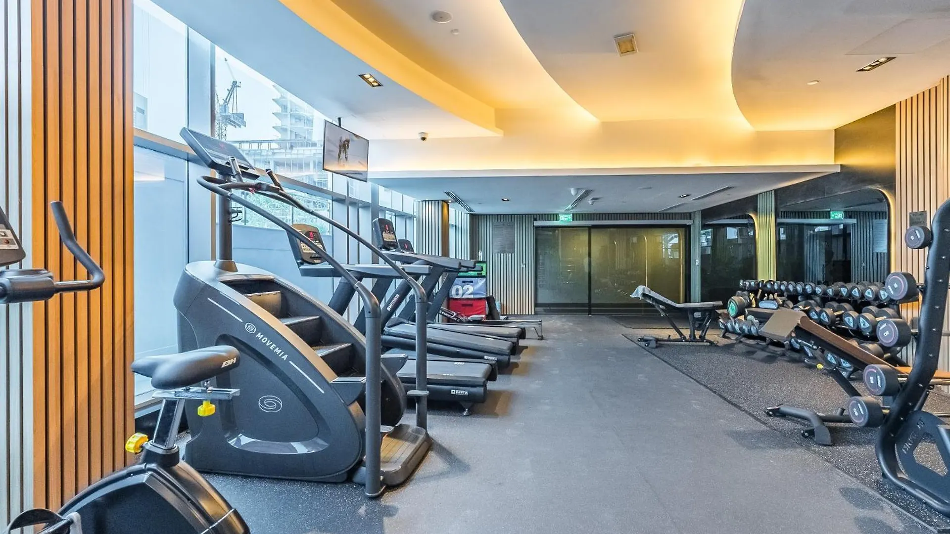 Luxury Spacious Condo In The Iconic Park Towers Dubai United Arab Emirates