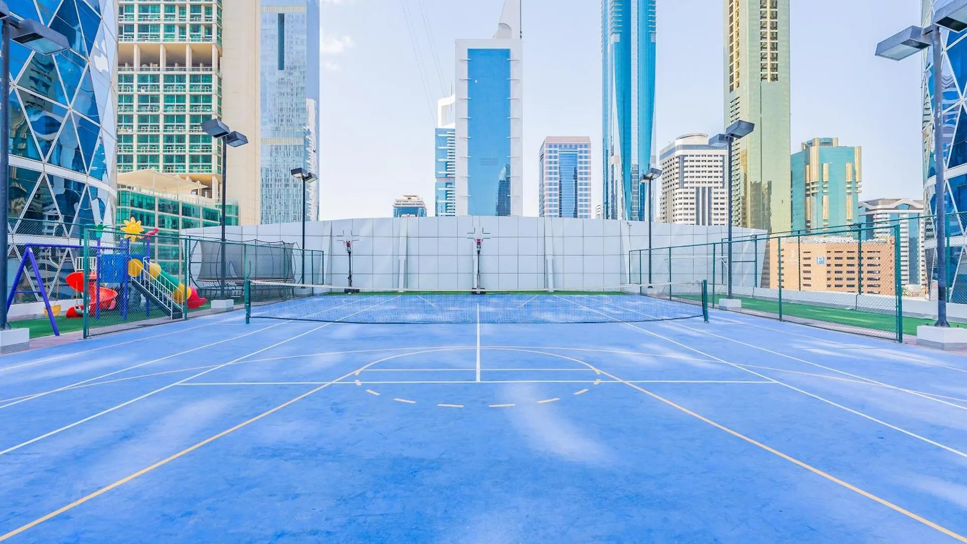 Luxury Spacious Condo In The Iconic Park Towers Dubai